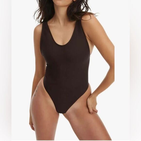 Good American chocolate one piece open back swimsuit size small - Picture 1 of 5